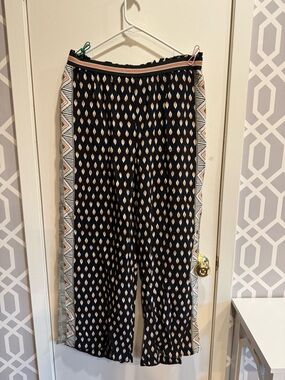 XL Maeve Black Wide-Leg Stretch Waist Patterned Pants with Peach Accents